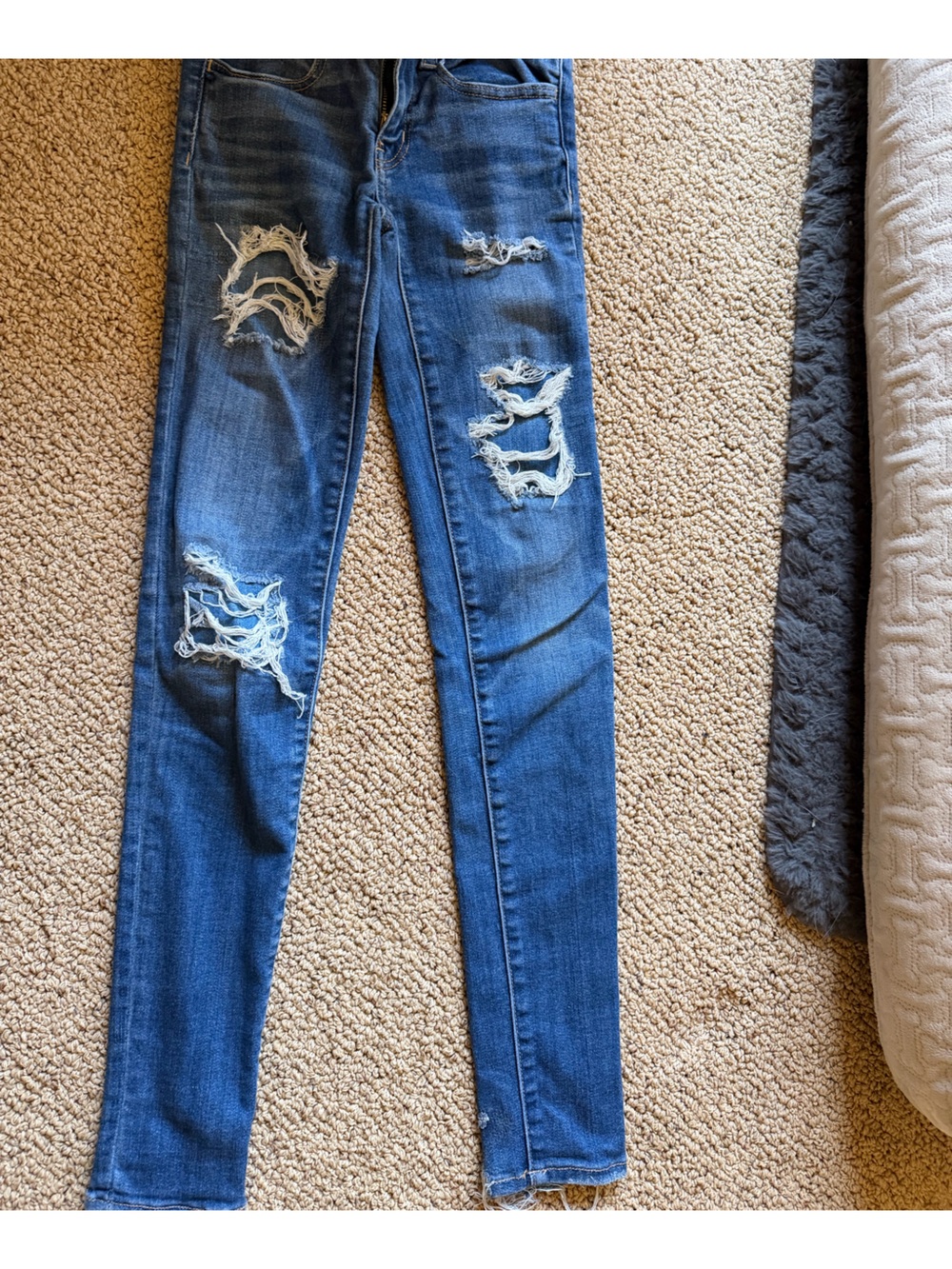 American Eagle Outfitters Distressed Dark Blue Skinny Jeans
